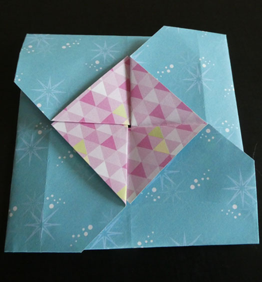 Pochette origami "Tatoo" à Saint Onen La Chapelle